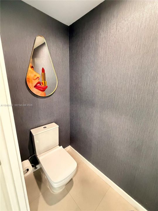 出租: $6,000 (3 贝兹, 2 浴室, 1419 平方英尺)