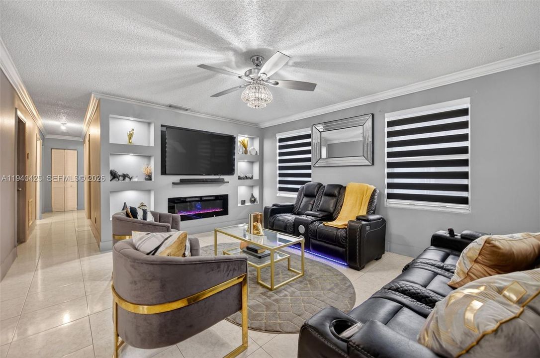 For Rent: $2,400 (3 beds, 1 baths, 1125 Square Feet)