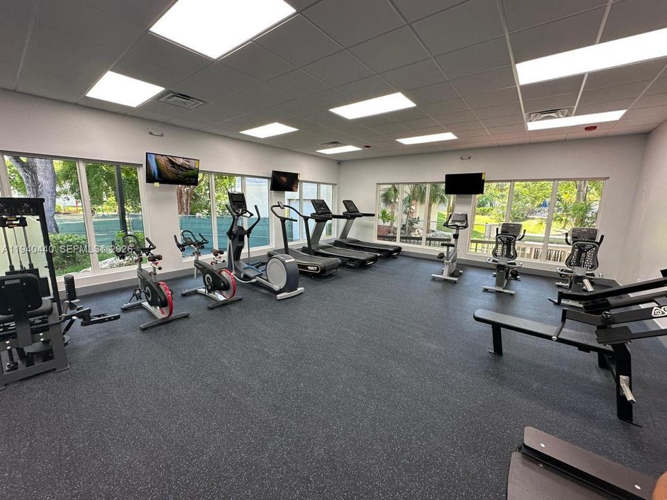 For Rent: $1,850 (1 beds, 1 baths, 767 Square Feet)