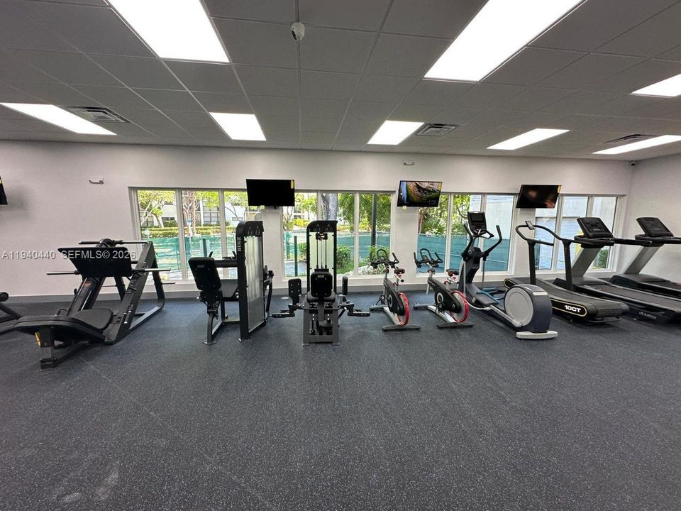 For Rent: $1,850 (1 beds, 1 baths, 767 Square Feet)