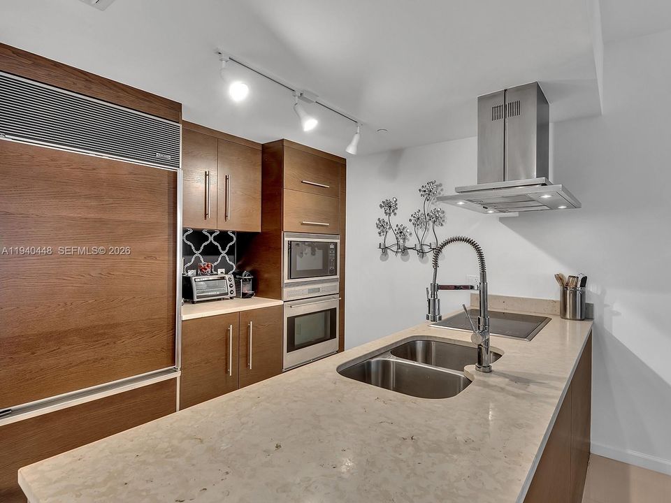 En Venta: $679,500 (1 camas, 1 baños, 984 Pies cuadrados)