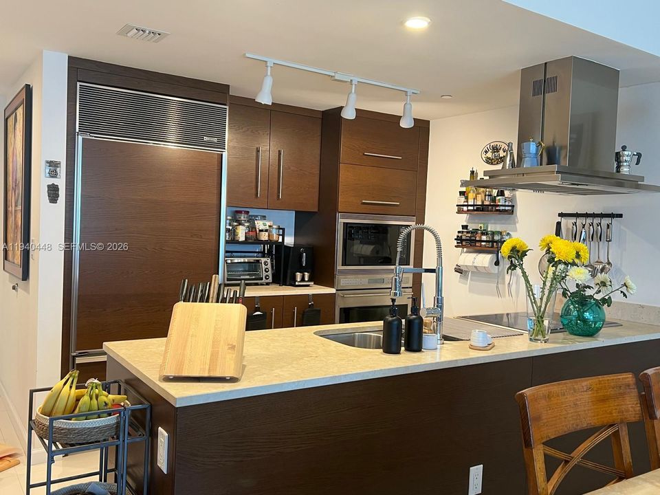 En Venta: $679,500 (1 camas, 1 baños, 984 Pies cuadrados)