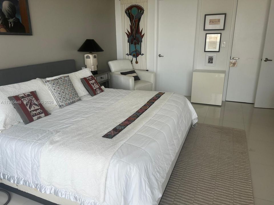 En Venta: $679,500 (1 camas, 1 baños, 984 Pies cuadrados)