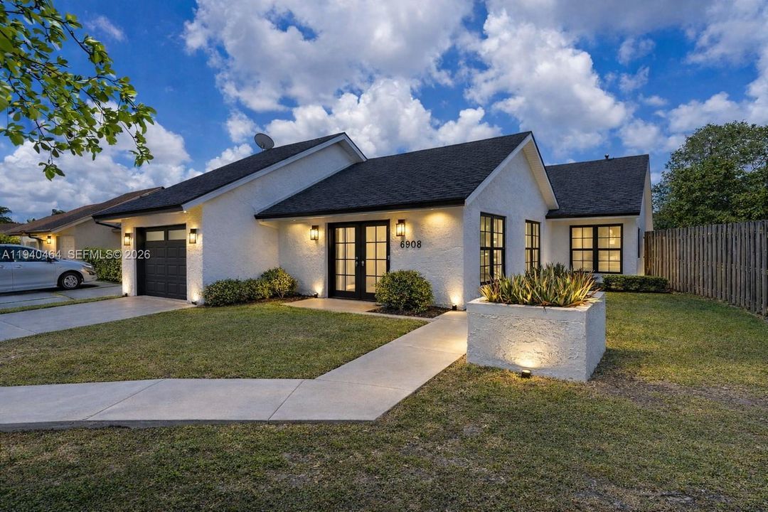 En Venta: $571,300 (3 camas, 2 baños, 1667 Pies cuadrados)