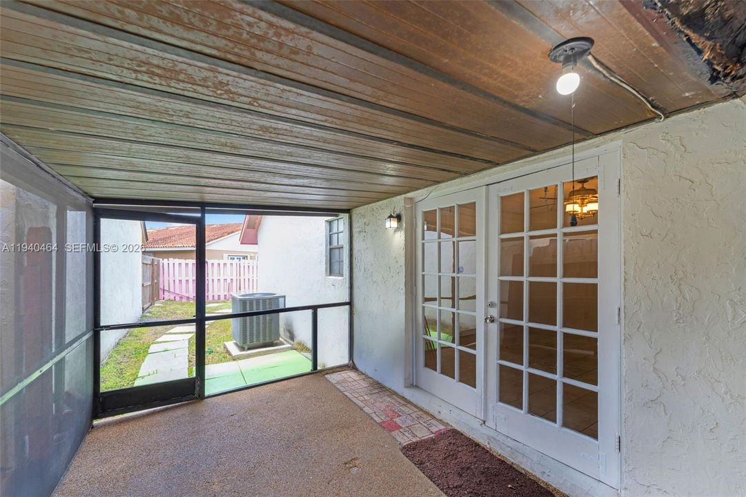 En Venta: $571,300 (3 camas, 2 baños, 1667 Pies cuadrados)