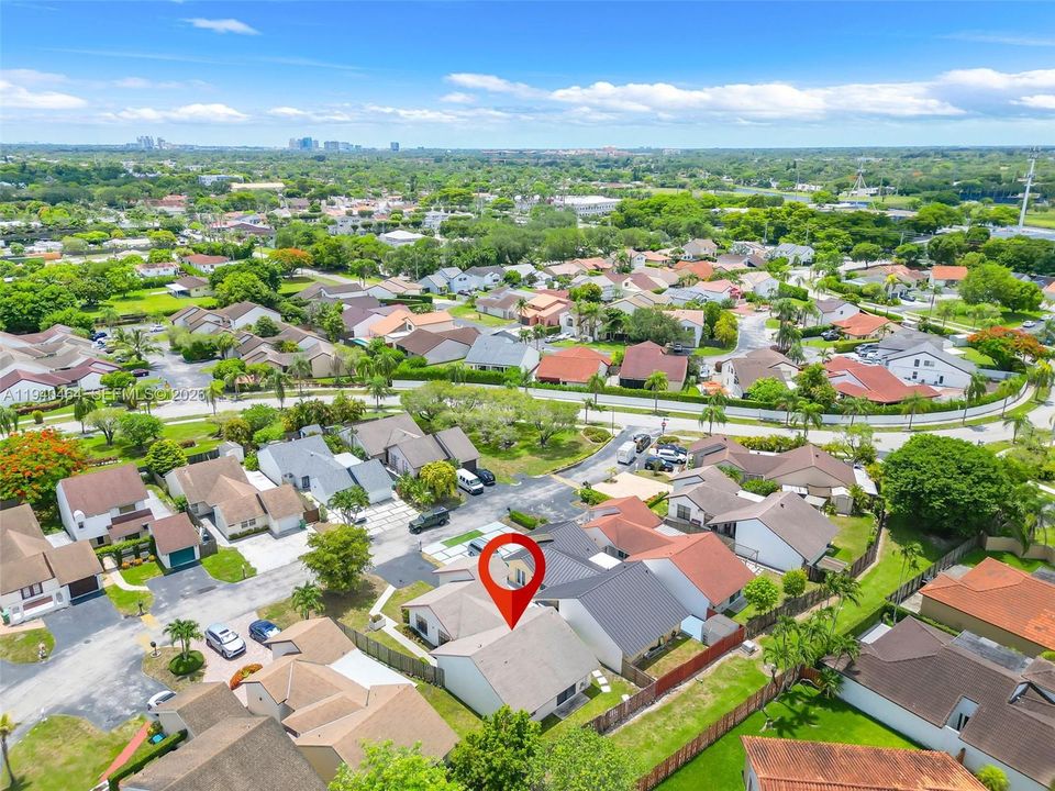 En Venta: $571,300 (3 camas, 2 baños, 1667 Pies cuadrados)