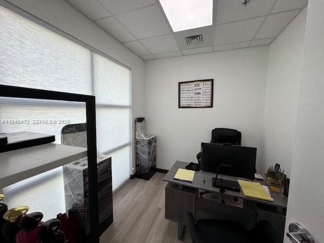 出租: $4,100 (0 贝兹, 0 浴室, 0 平方英尺)