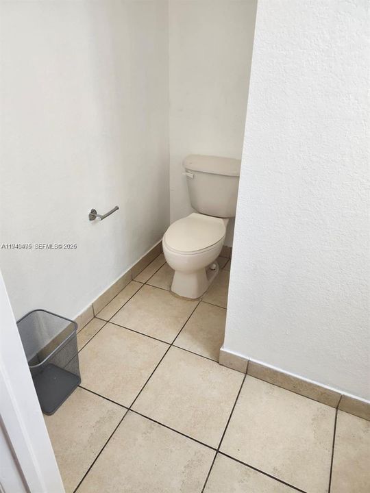 待售: $550,000 (4 贝兹, 2 浴室, 1793 平方英尺)