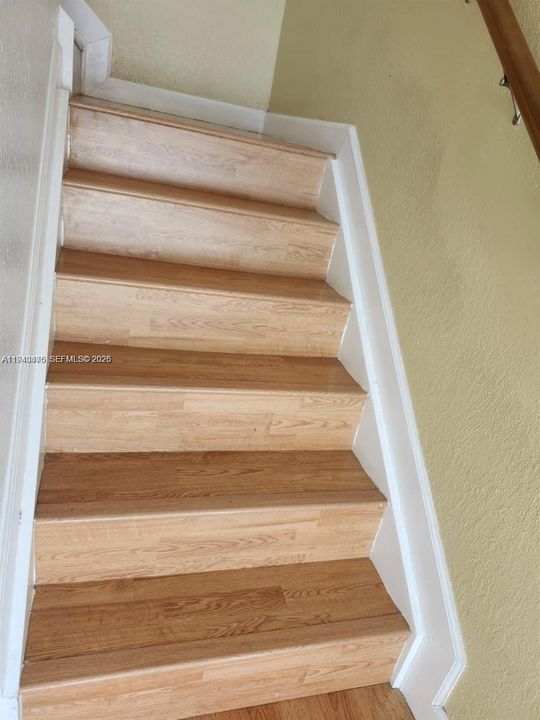 待售: $550,000 (4 贝兹, 2 浴室, 1793 平方英尺)