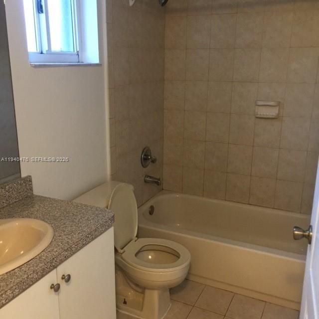For Rent: $3,000 (4 beds, 2 baths, 1330 Square Feet)