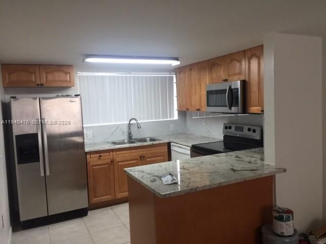 For Rent: $3,000 (4 beds, 2 baths, 1330 Square Feet)