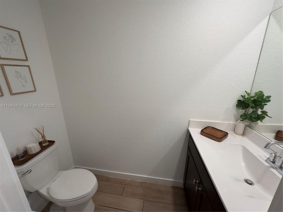 For Rent: $3,850 (4 beds, 2 baths, 1826 Square Feet)