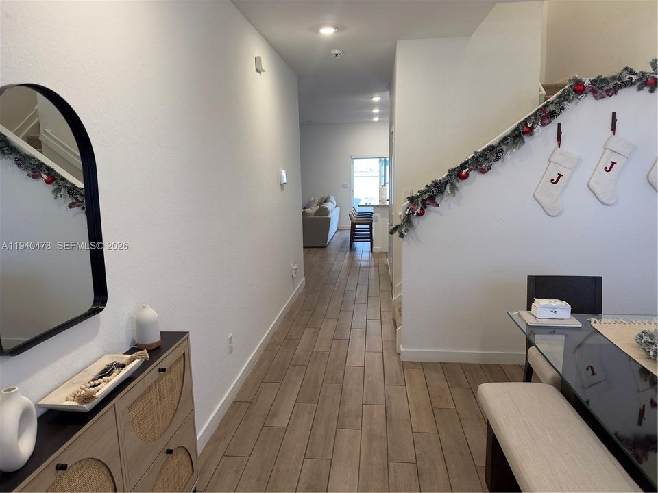 For Rent: $3,850 (4 beds, 2 baths, 1826 Square Feet)