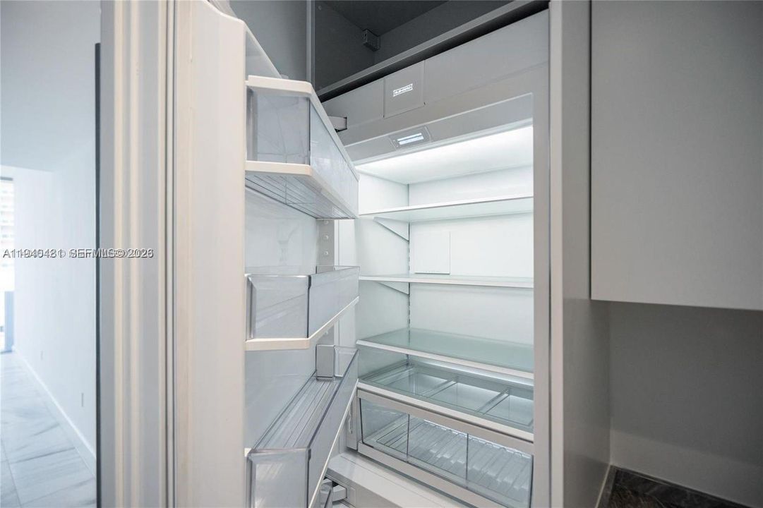 В аренду: $4,400 (1 спален, 1 ванн, 680 Квадратных фут)