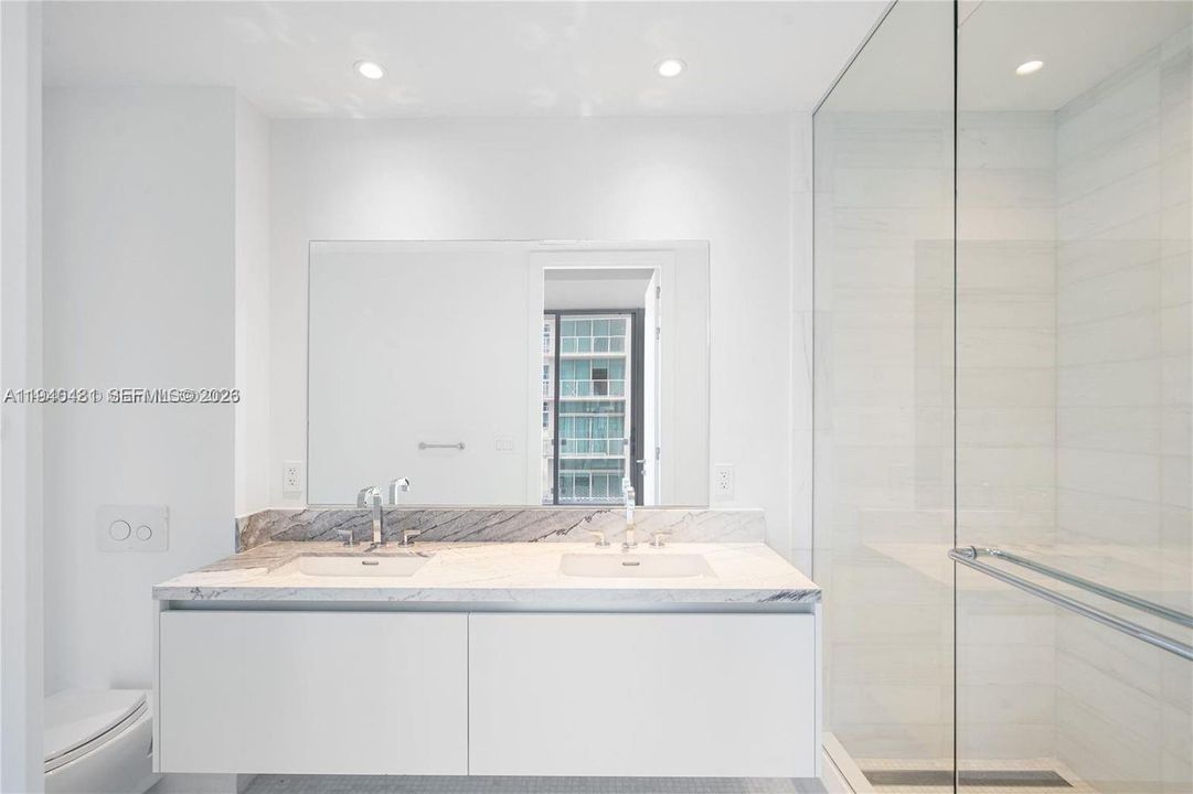 В аренду: $4,400 (1 спален, 1 ванн, 680 Квадратных фут)