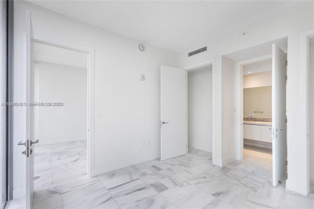 В аренду: $4,400 (1 спален, 1 ванн, 680 Квадратных фут)