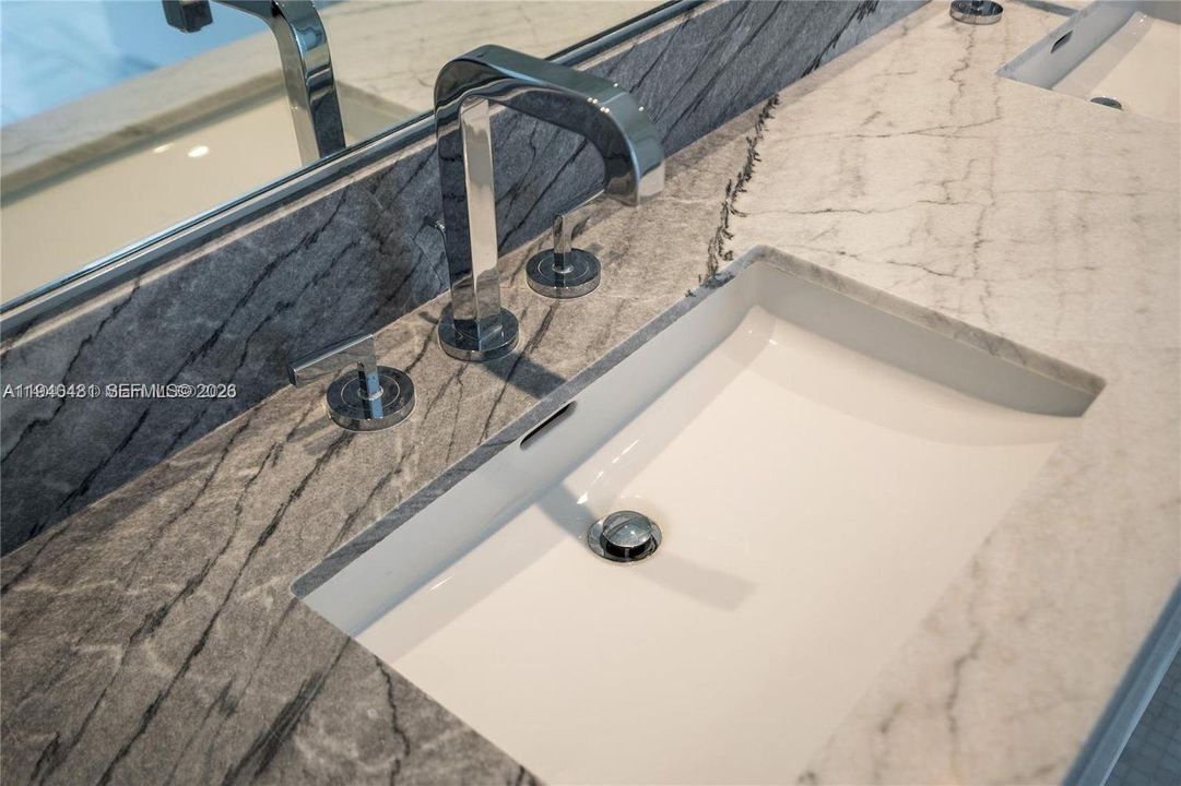 В аренду: $4,400 (1 спален, 1 ванн, 680 Квадратных фут)