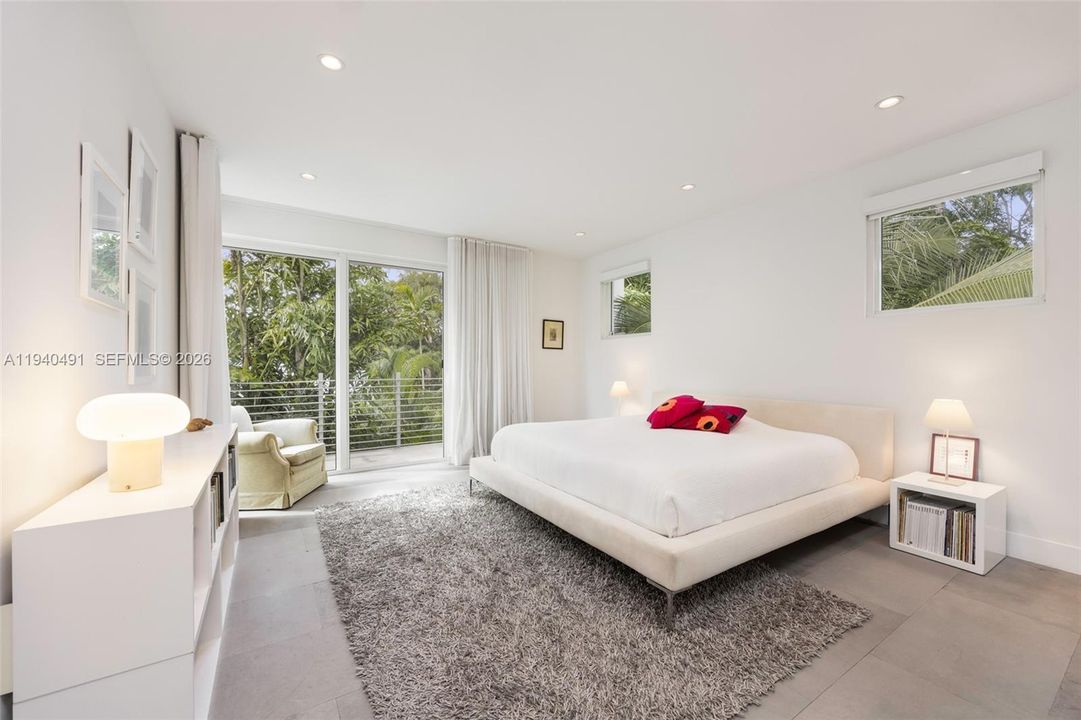 For Sale: $3,750,000 (4 beds, 4 baths, 3334 Square Feet)