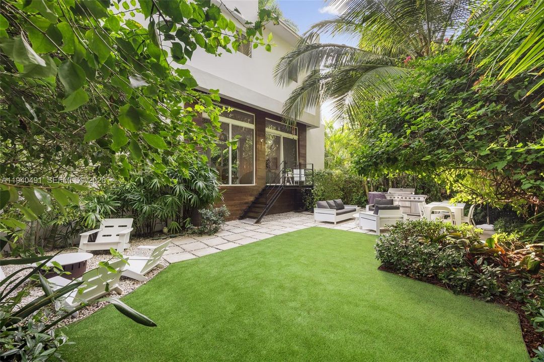 For Sale: $3,750,000 (4 beds, 4 baths, 3334 Square Feet)