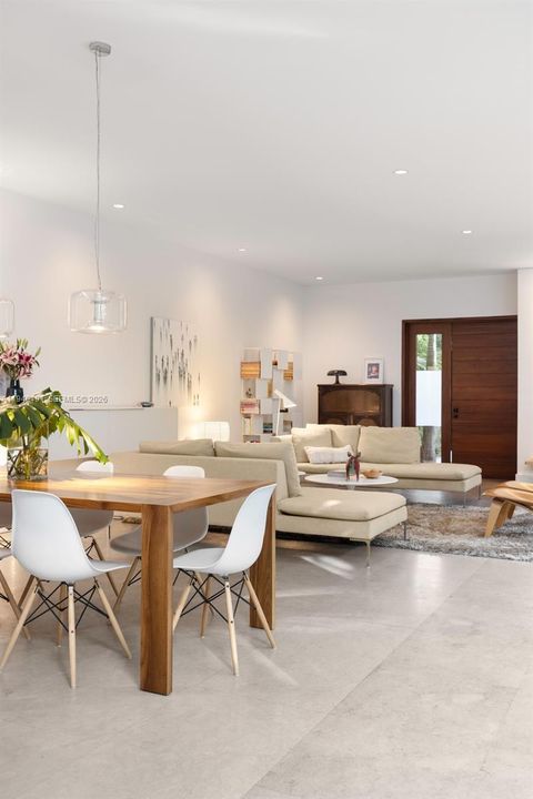 For Sale: $3,750,000 (4 beds, 4 baths, 3334 Square Feet)