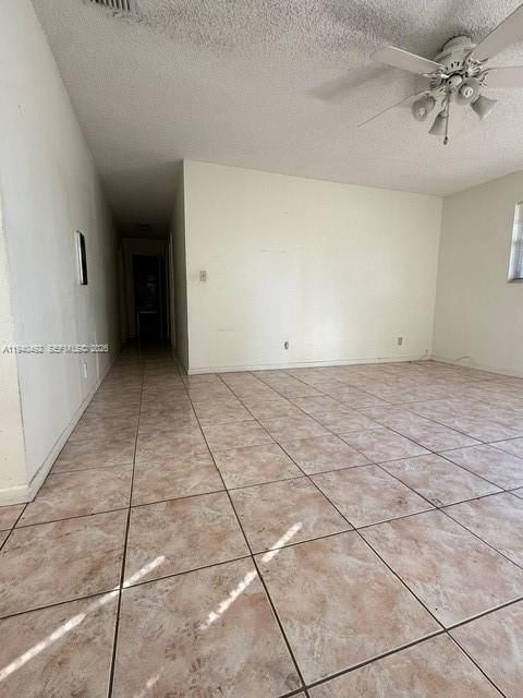 En Venta: $360,000 (3 camas, 1 baños, 1120 Pies cuadrados)