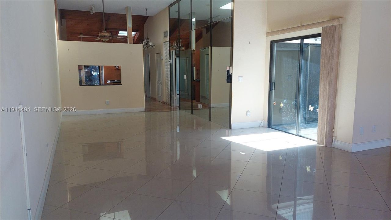 En Renta: $3,100 (2 camas, 2 baños, 1680 Pies cuadrados)