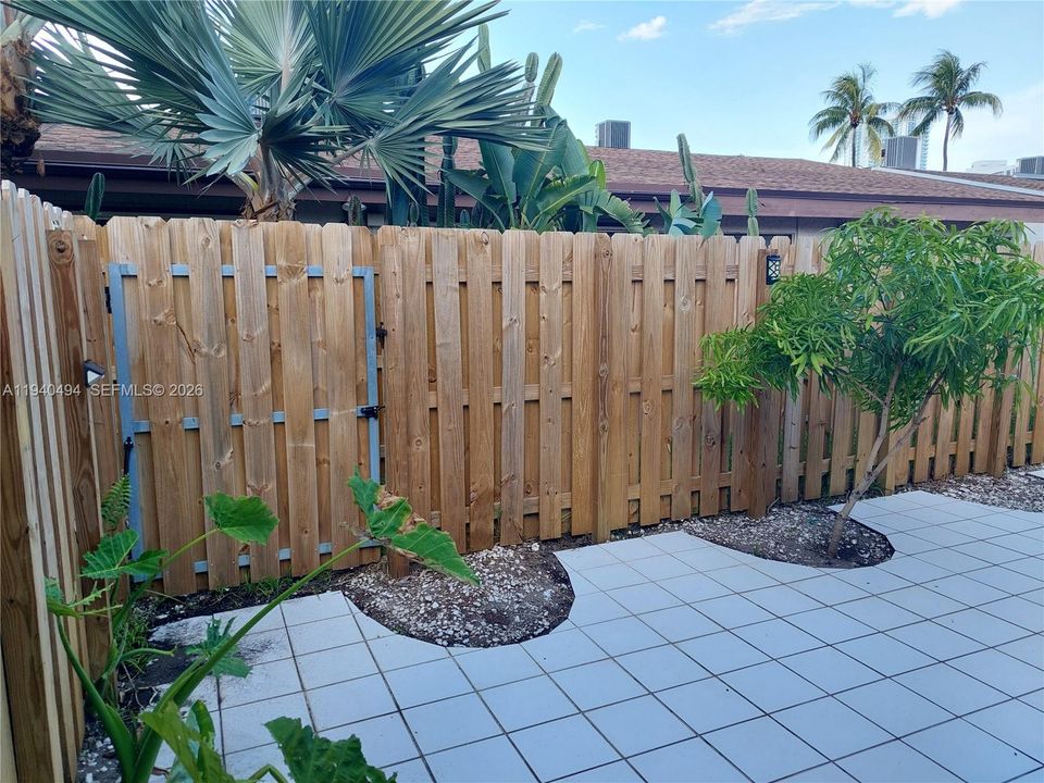 En Renta: $3,100 (2 camas, 2 baños, 1680 Pies cuadrados)