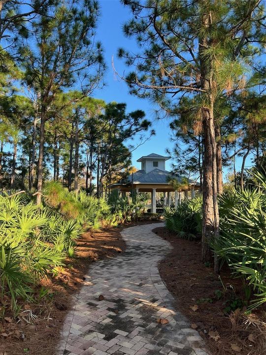 En Venta: $895,000 (3 camas, 2 baños, 1914 Pies cuadrados)