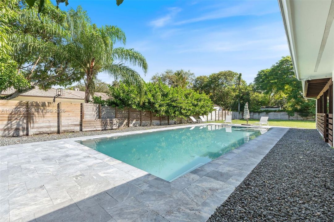 В аренду: $7,400 (3 спален, 2 ванн, 2124 Квадратных фут)