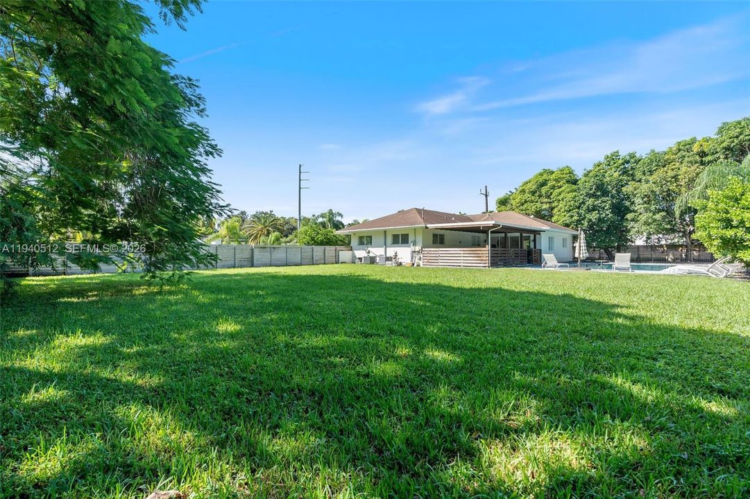 В аренду: $7,400 (3 спален, 2 ванн, 2124 Квадратных фут)