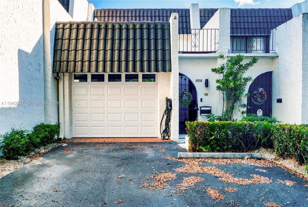 For Rent: $4,000 (2 beds, 2 baths, 1780 Square Feet)