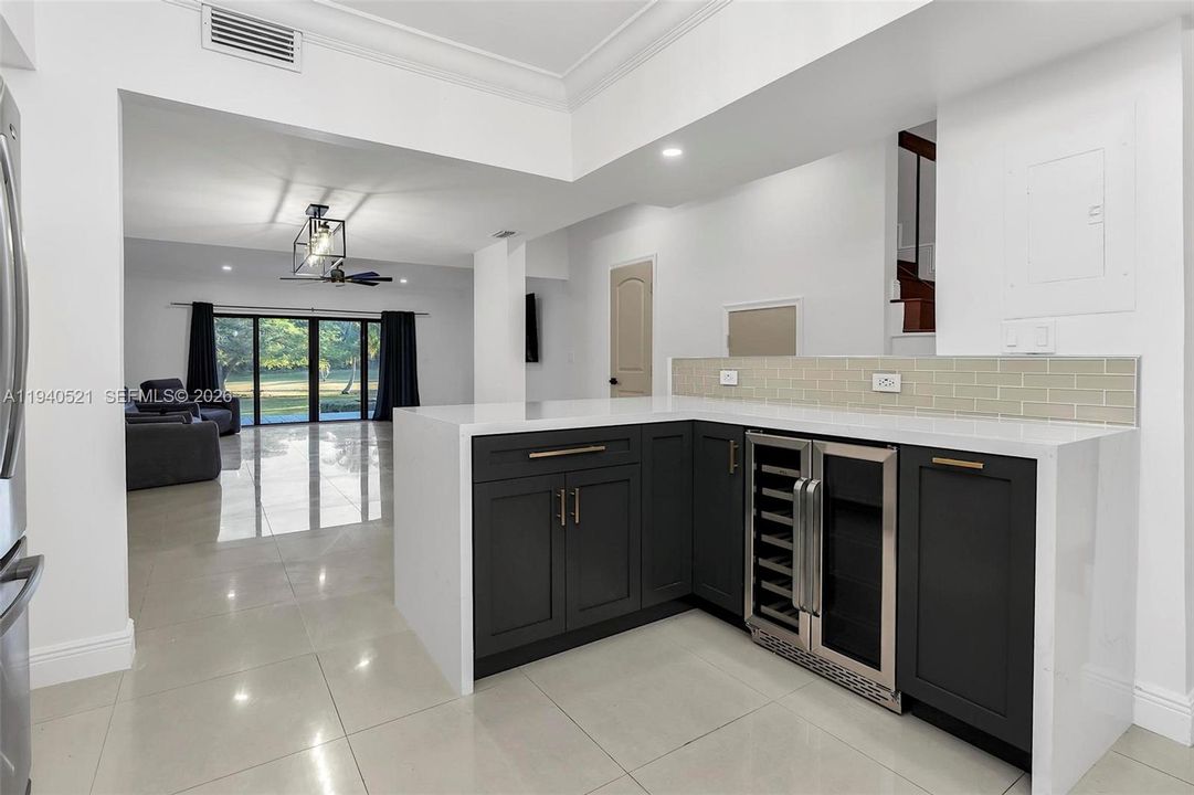 For Rent: $4,000 (2 beds, 2 baths, 1780 Square Feet)