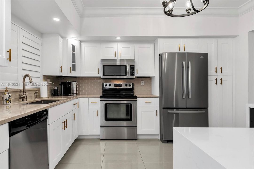 For Rent: $4,000 (2 beds, 2 baths, 1780 Square Feet)