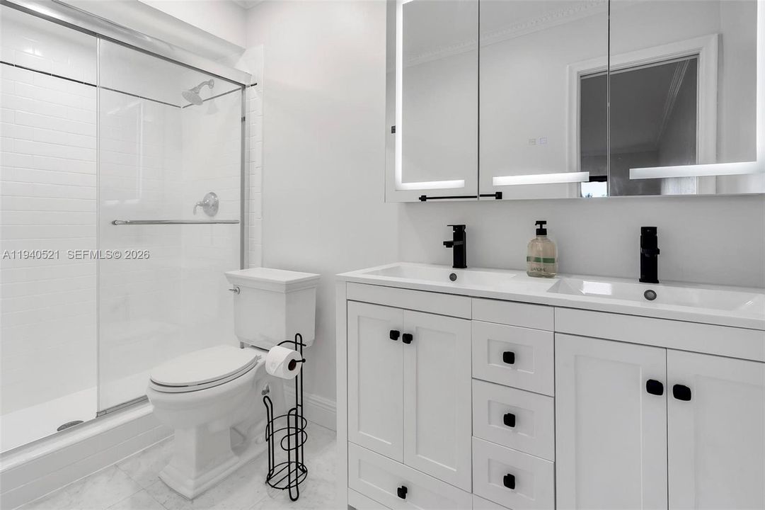 For Rent: $4,000 (2 beds, 2 baths, 1780 Square Feet)