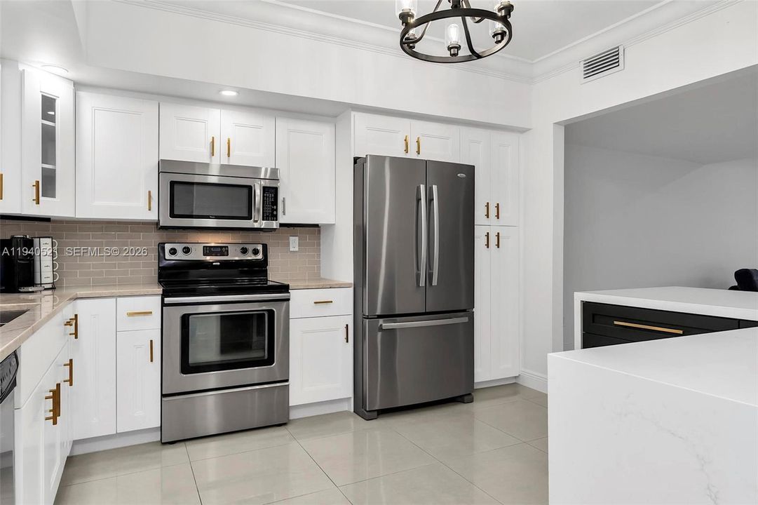 For Rent: $4,000 (2 beds, 2 baths, 1780 Square Feet)