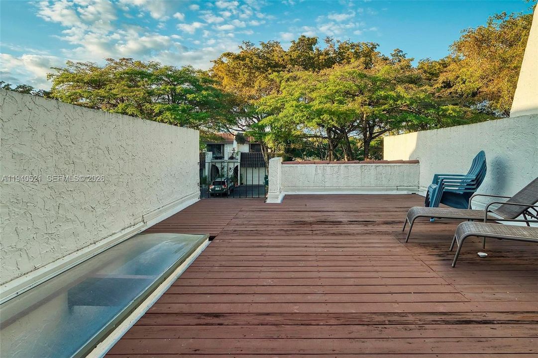 For Rent: $4,000 (2 beds, 2 baths, 1780 Square Feet)