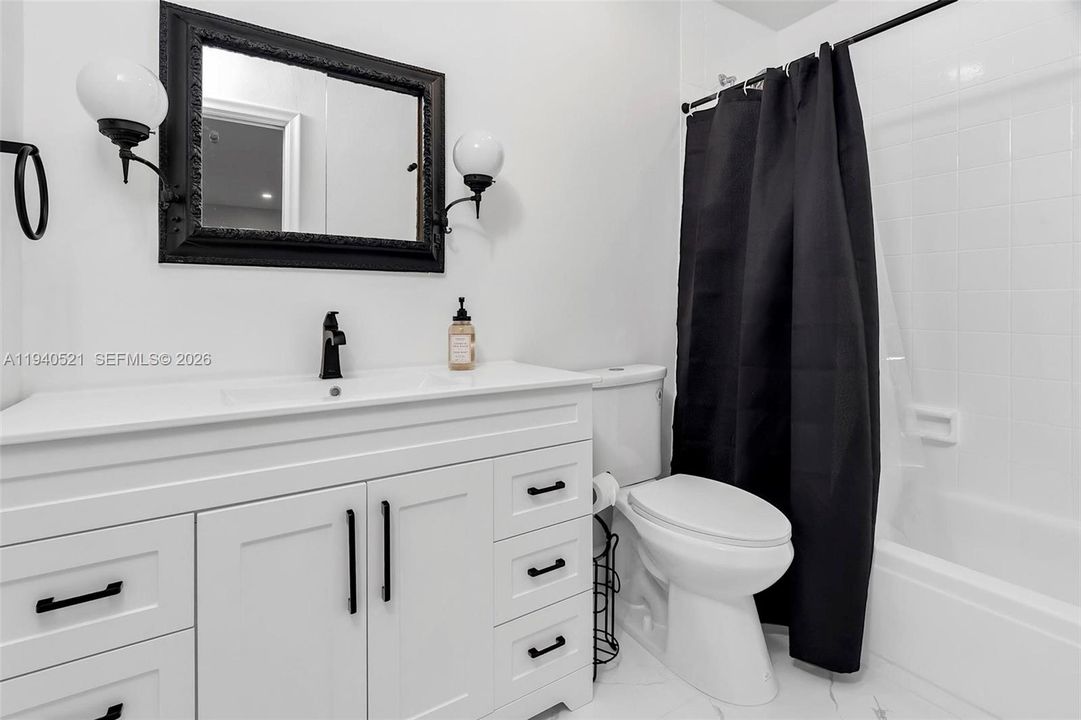 For Rent: $4,000 (2 beds, 2 baths, 1780 Square Feet)