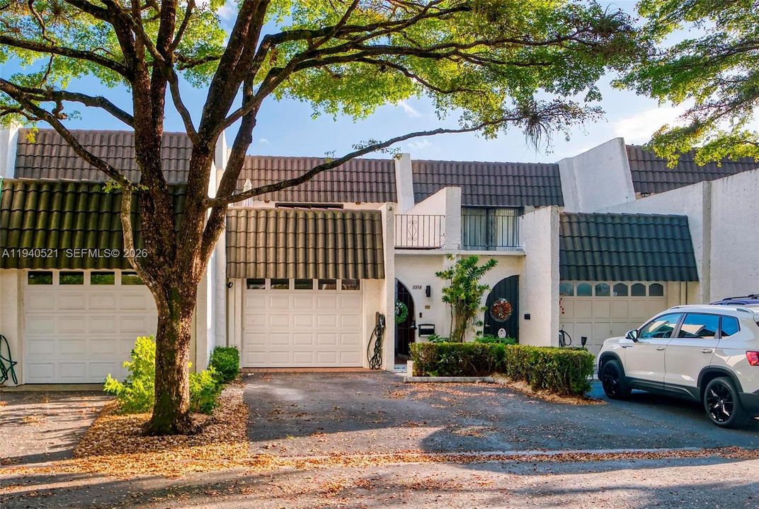 For Rent: $4,000 (2 beds, 2 baths, 1780 Square Feet)