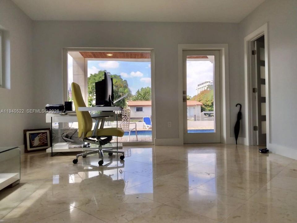 For Rent: $14,000 (4 beds, 3 baths, 3458 Square Feet)