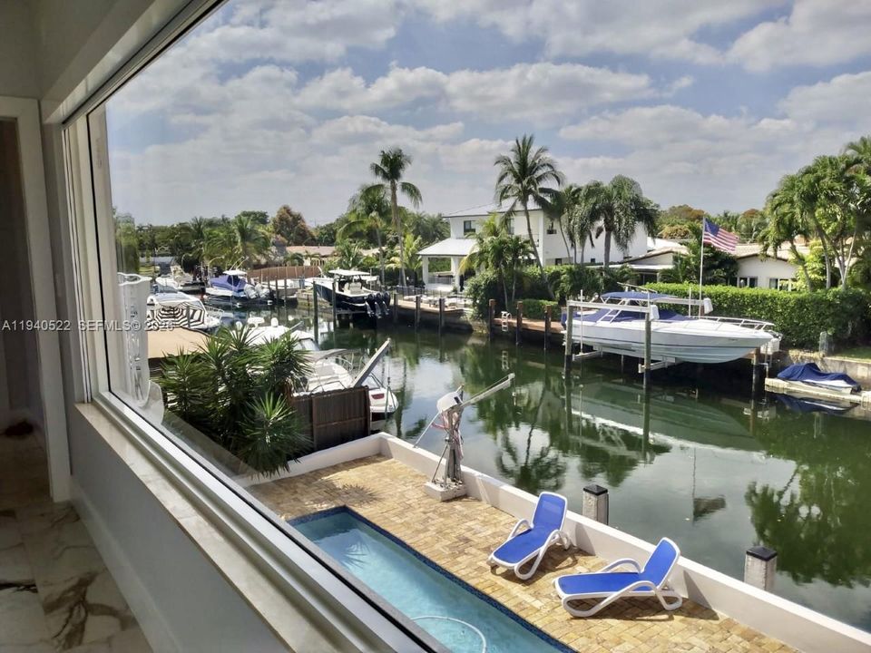 For Rent: $14,000 (4 beds, 3 baths, 3458 Square Feet)