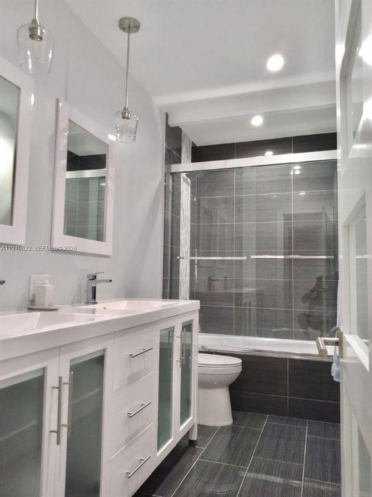 For Rent: $14,000 (4 beds, 3 baths, 3458 Square Feet)