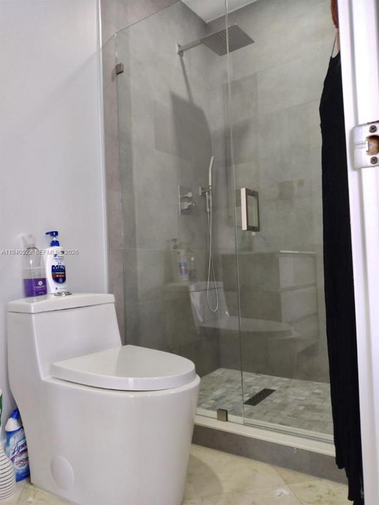 For Rent: $14,000 (4 beds, 3 baths, 3458 Square Feet)