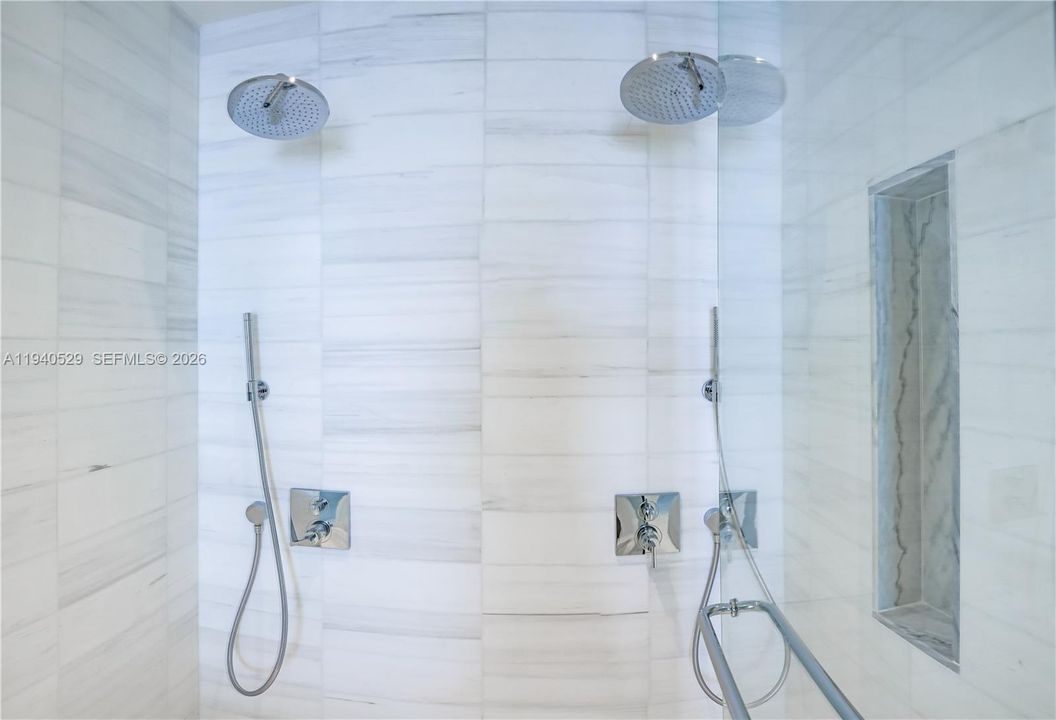 En Renta: $30,000 (4 camas, 6 baños, 3788 Pies cuadrados)