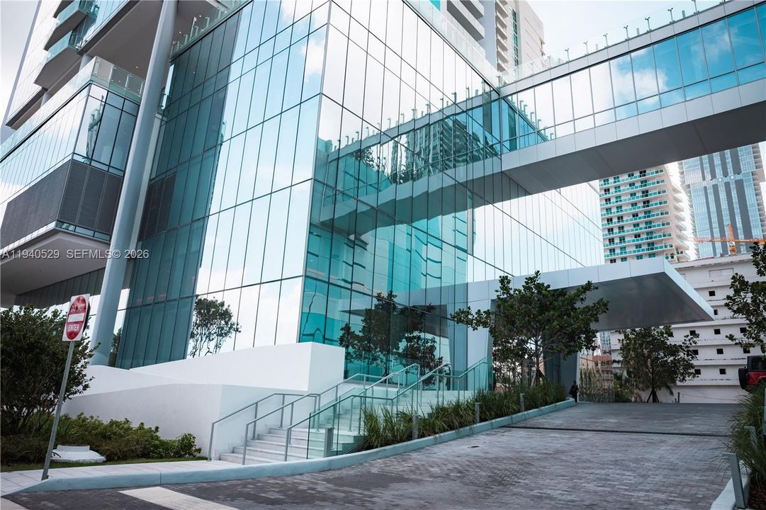 En Renta: $30,000 (4 camas, 6 baños, 3788 Pies cuadrados)