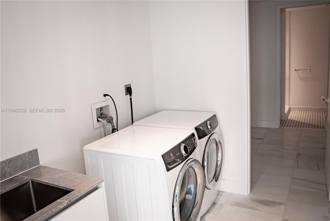 En Renta: $30,000 (4 camas, 6 baños, 3788 Pies cuadrados)