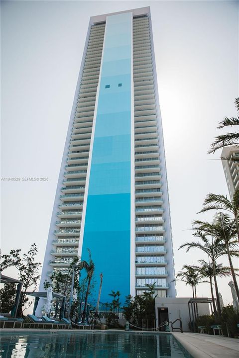 En Renta: $30,000 (4 camas, 6 baños, 3788 Pies cuadrados)