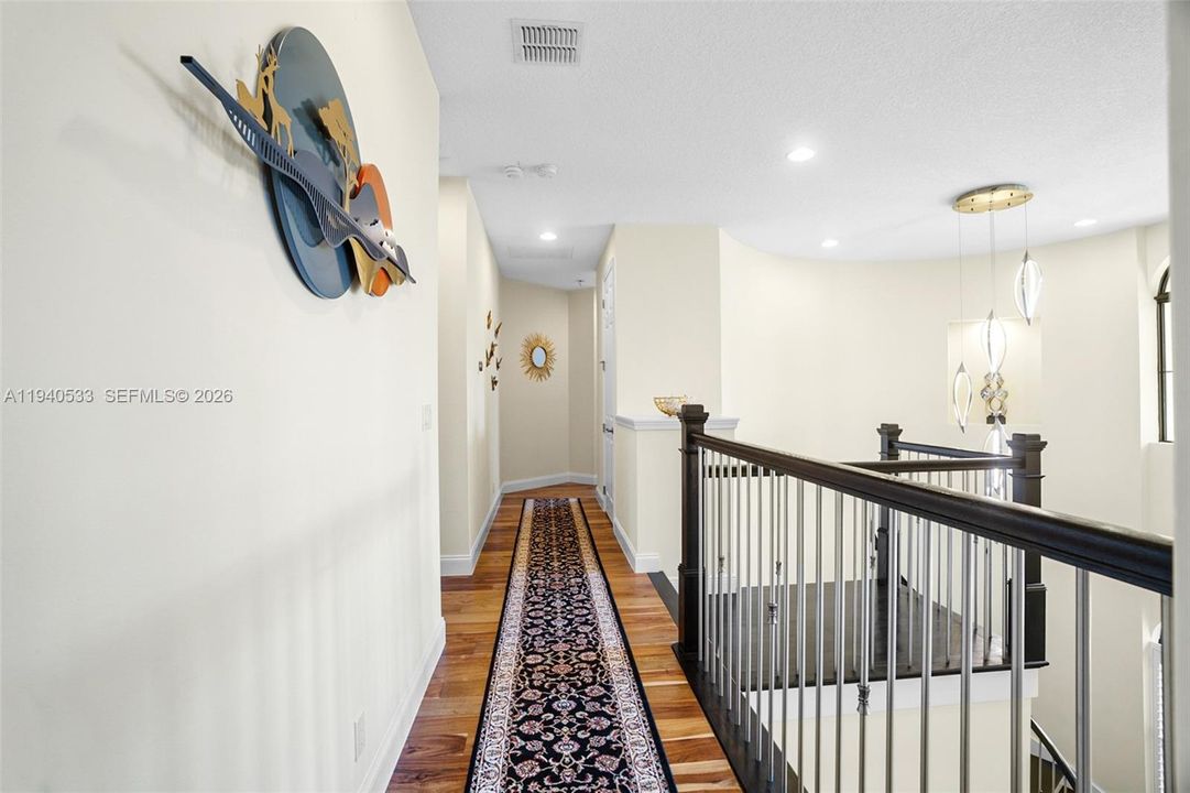 待售: $1,750,000 (5 贝兹, 4 浴室, 4160 平方英尺)