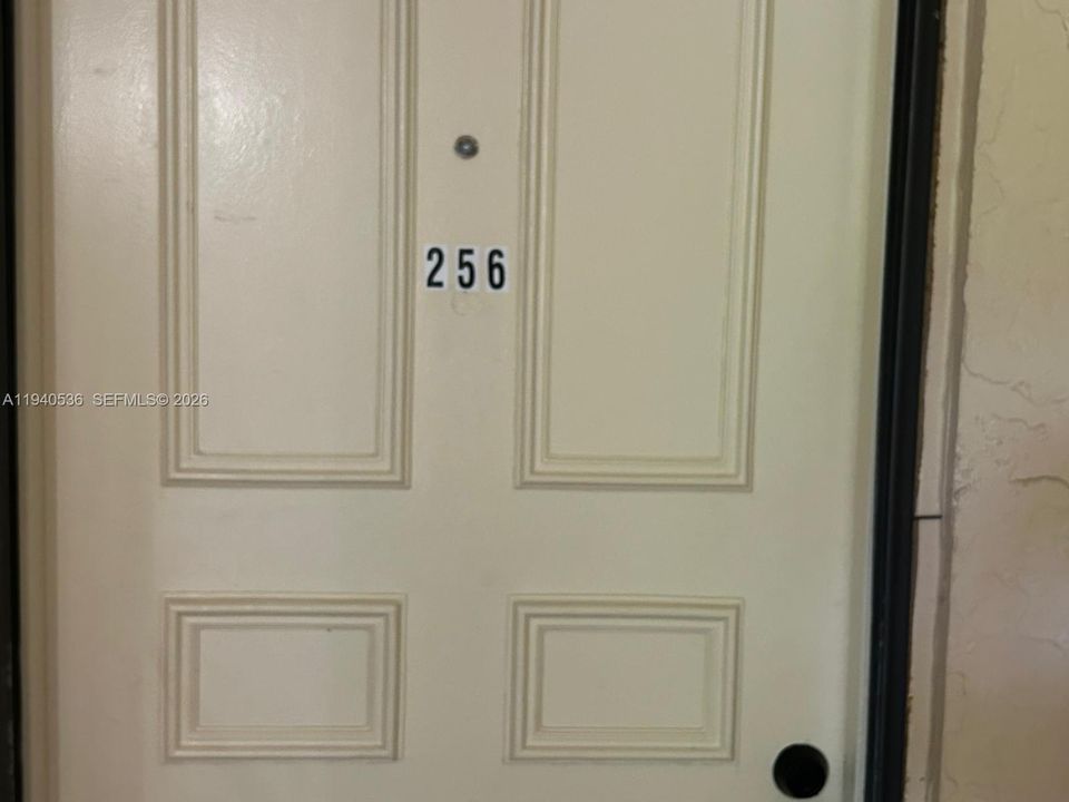 待售: $160,000 (3 贝兹, 2 浴室, 1483 平方英尺)