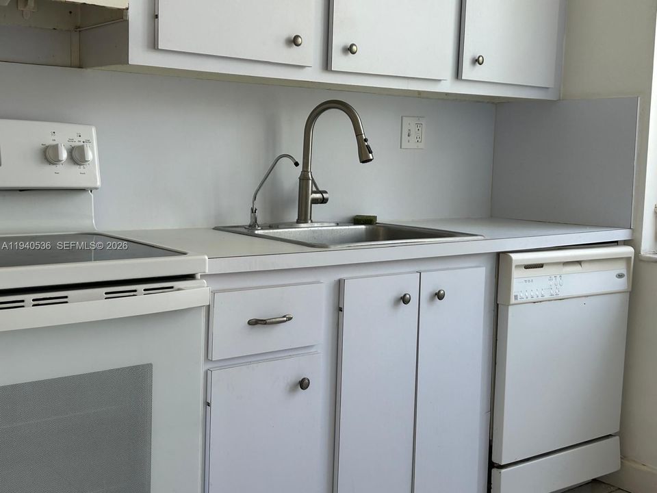 待售: $160,000 (3 贝兹, 2 浴室, 1483 平方英尺)