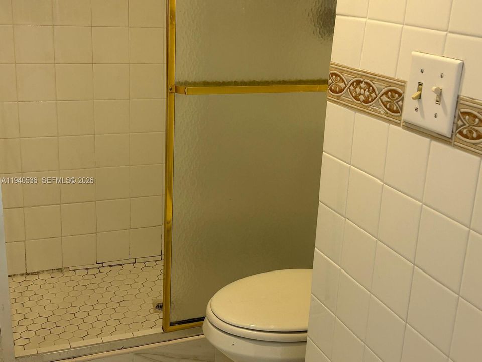 待售: $160,000 (3 贝兹, 2 浴室, 1483 平方英尺)